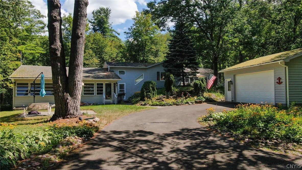 57 Dillon Point Road — photo