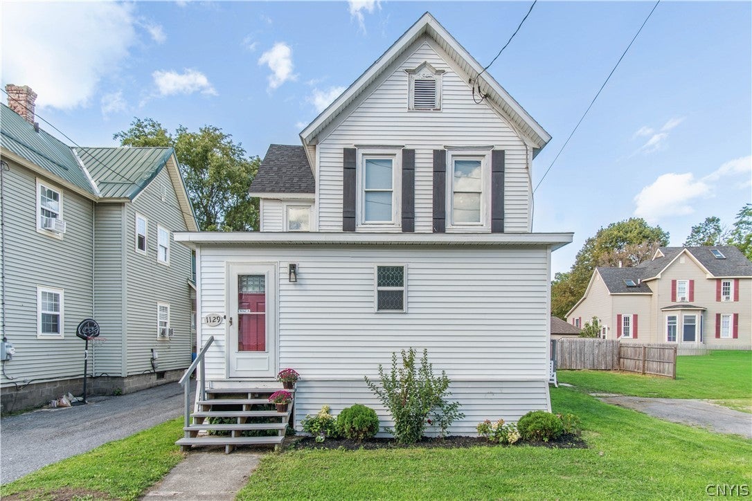 1129 Gill Street — photo