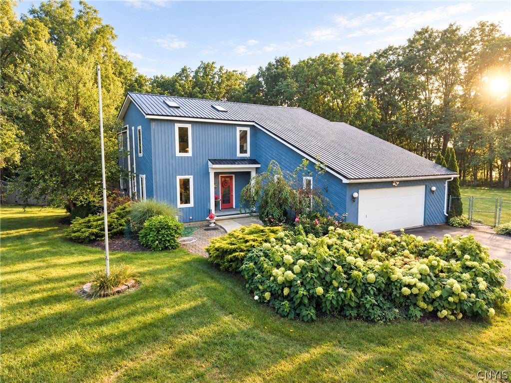 2305 E Lake Rd — photo