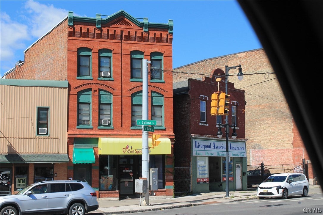449 N Salina Street — photo