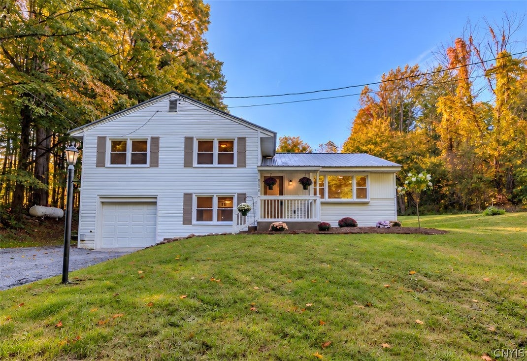 5879 Sandbank Road — photo