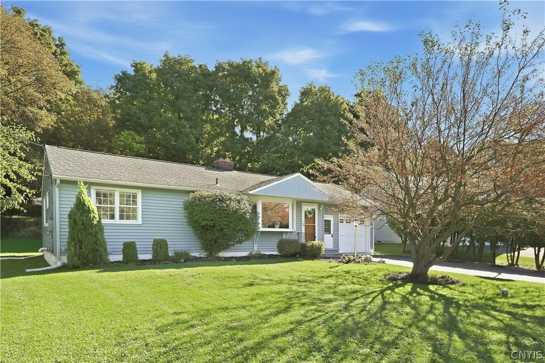 106 Mansfield Drive — photo