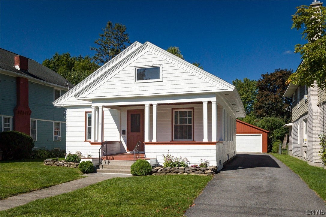 716 Sherman Street — photo