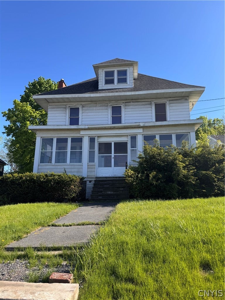 1607 W Genesee Street — photo