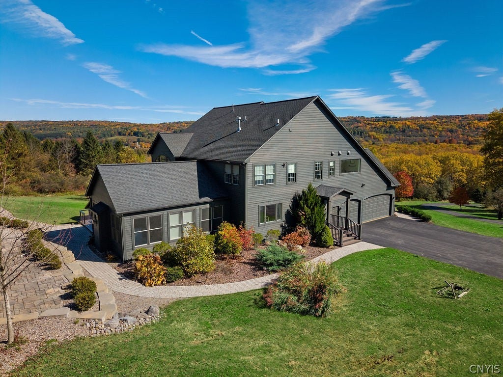 Home in Pompey, NY 13104 — photo 3