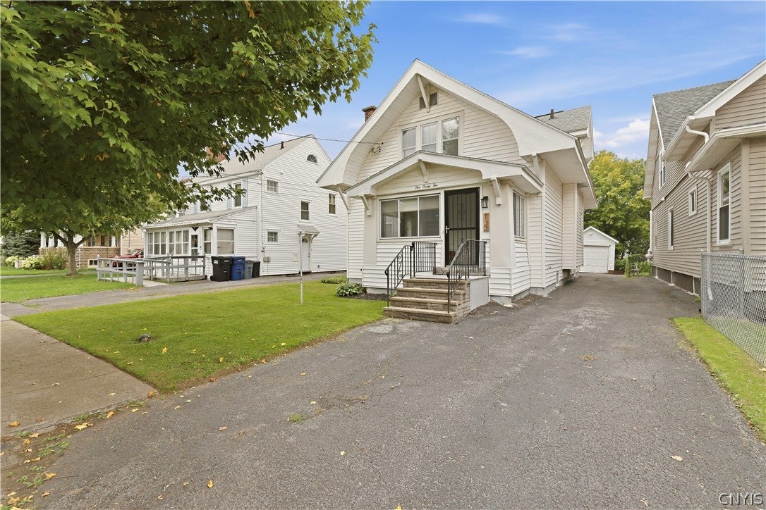132 Martin Street — photo