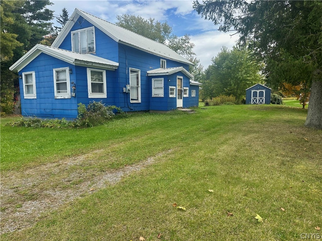2736 US Route 11 — photo
