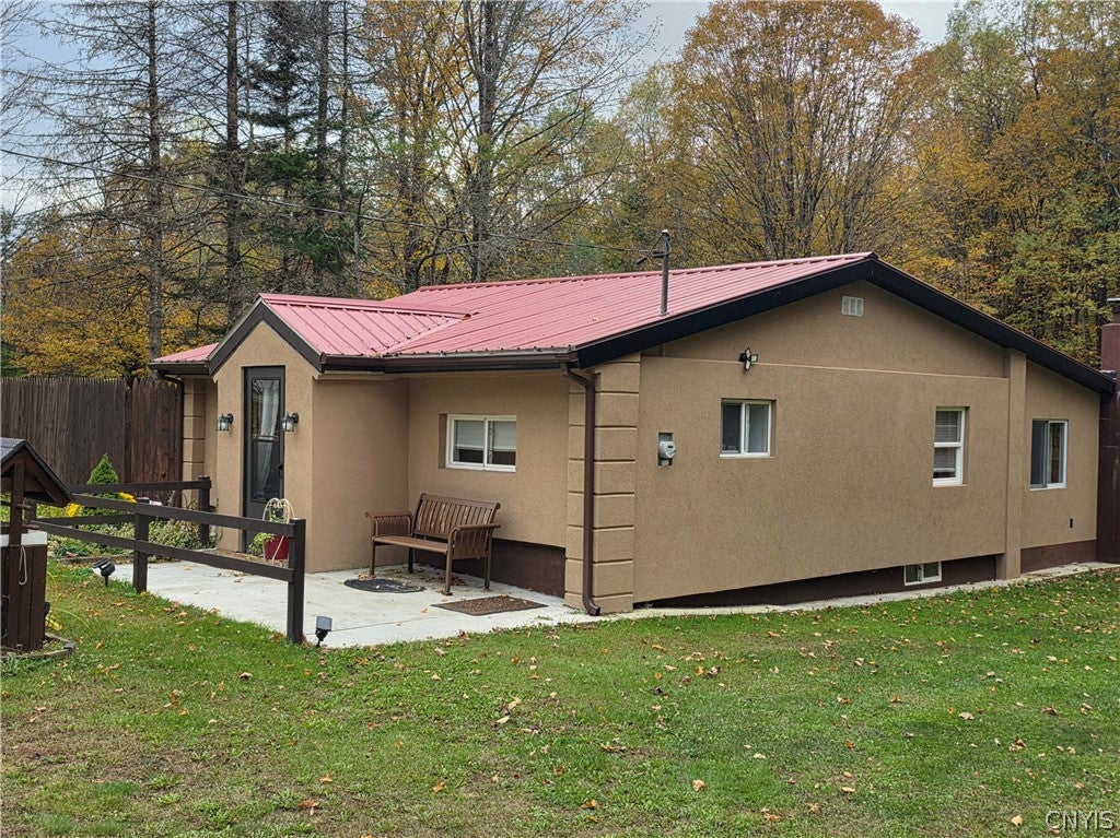 1053 Grant Road — photo