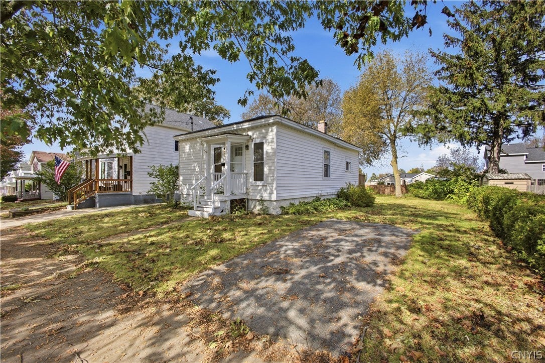 219 E Bridge Street — photo
