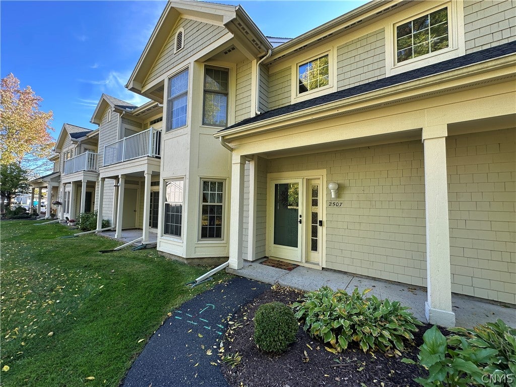 2507 Pipers Court — photo