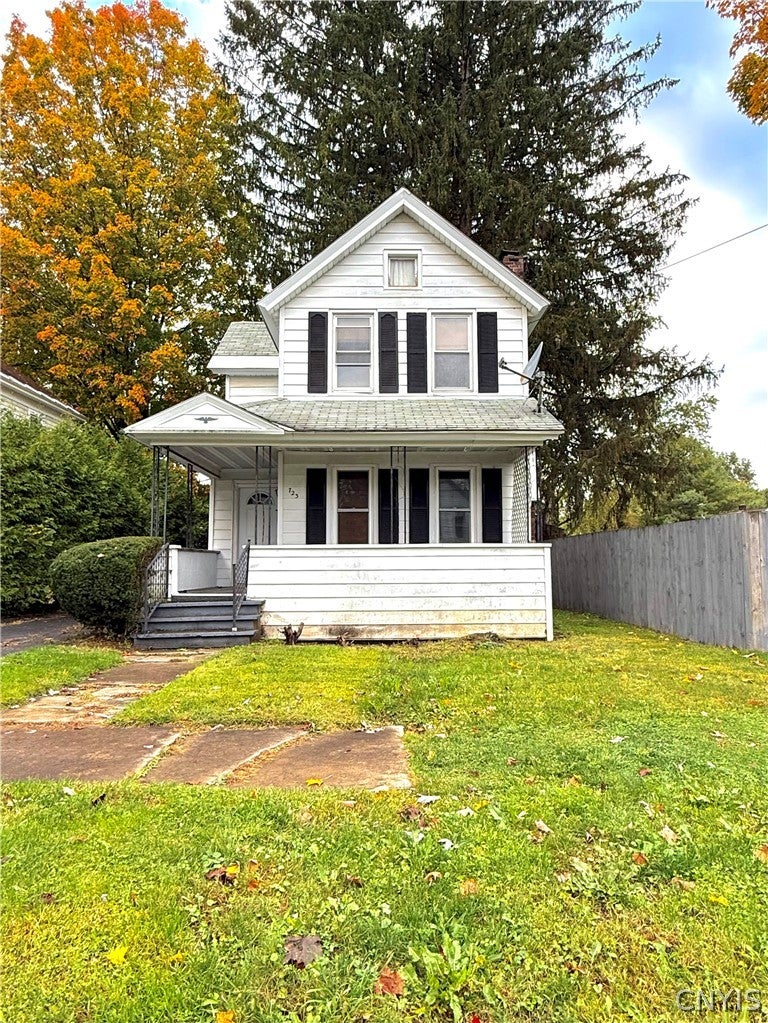 723 Kent Street — photo