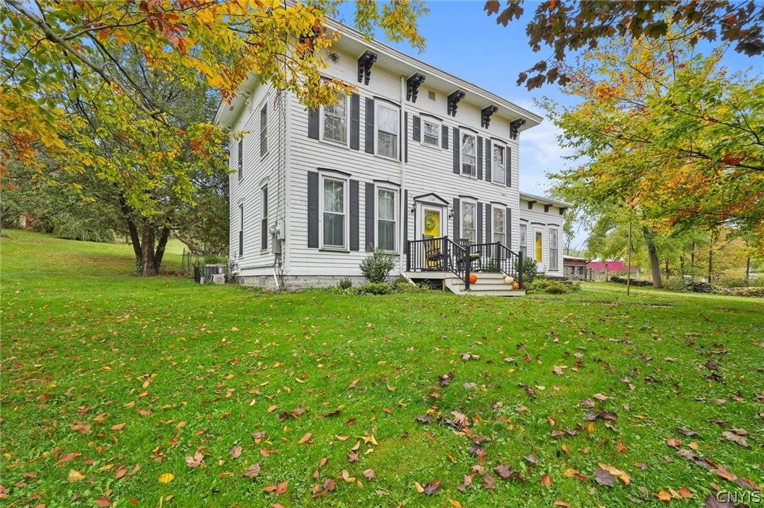 1724 Holman City Rd — photo