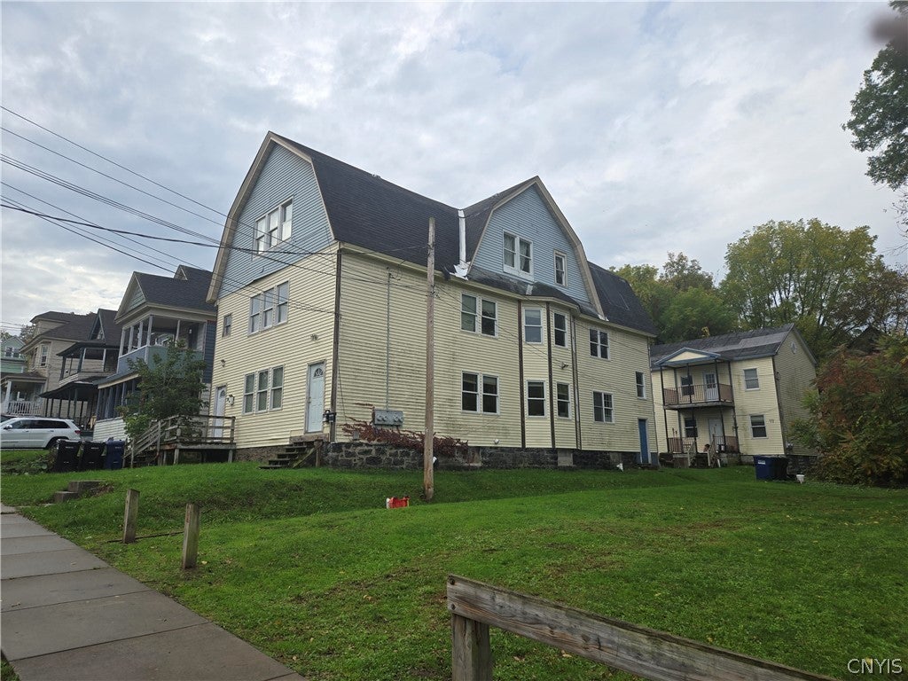 306 Arthur Street — photo