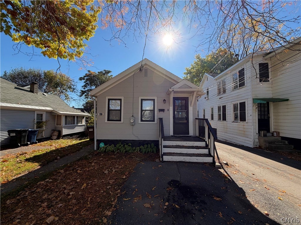 407 Ulster Street — photo