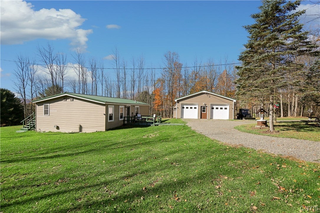 2523 Hatch Lake Road — photo