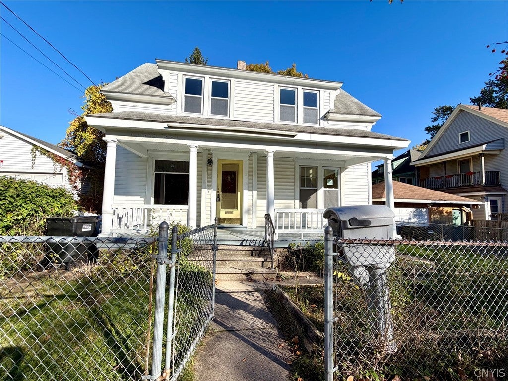 210 Grant Avenue — photo