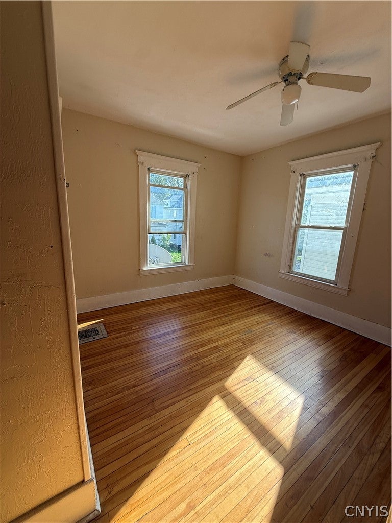 Home in Syracuse, NY 13204 — photo 3