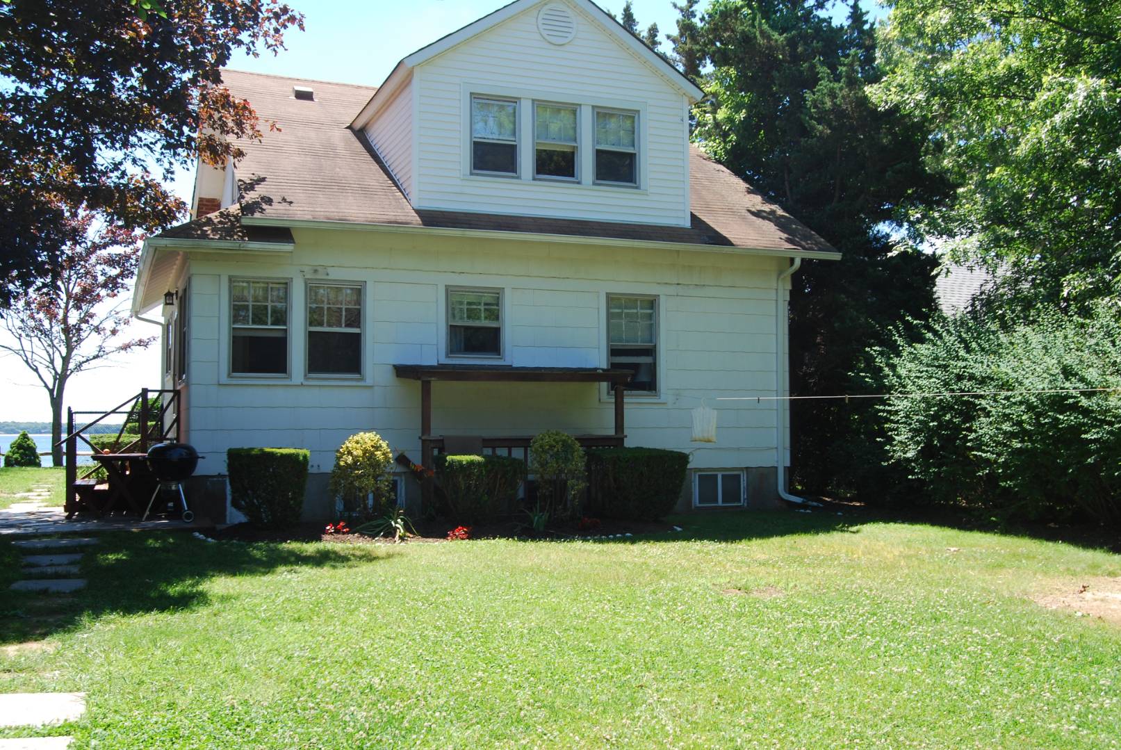 47 Bayside Ave — photo