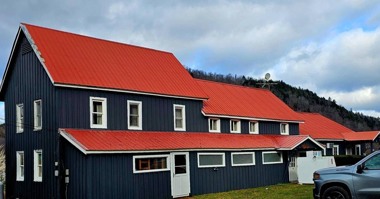 1815 State Route 8 — photo