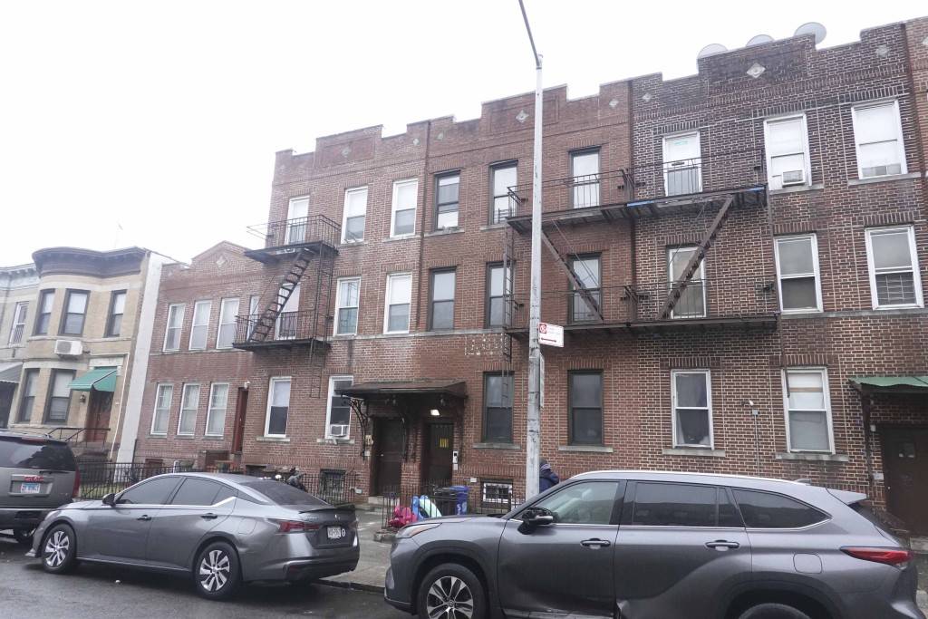 324 Bay Ridge Ave — photo