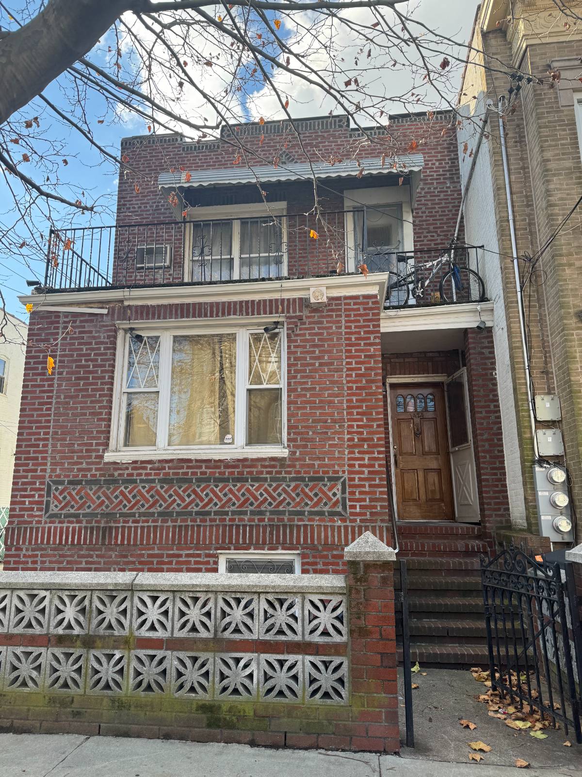 1424 68th Street — photo