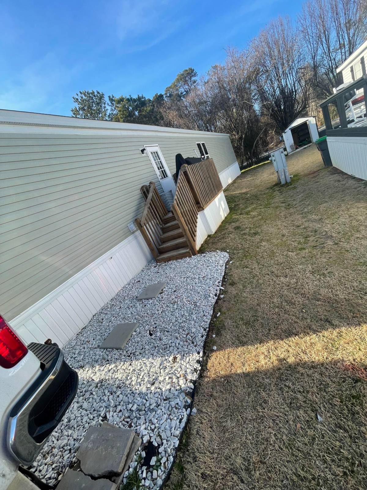 823 Cambridge Pkwy — photo