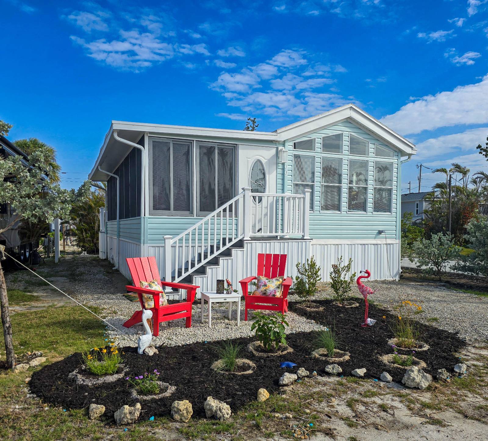1119 Periwinkle Way 99 — photo