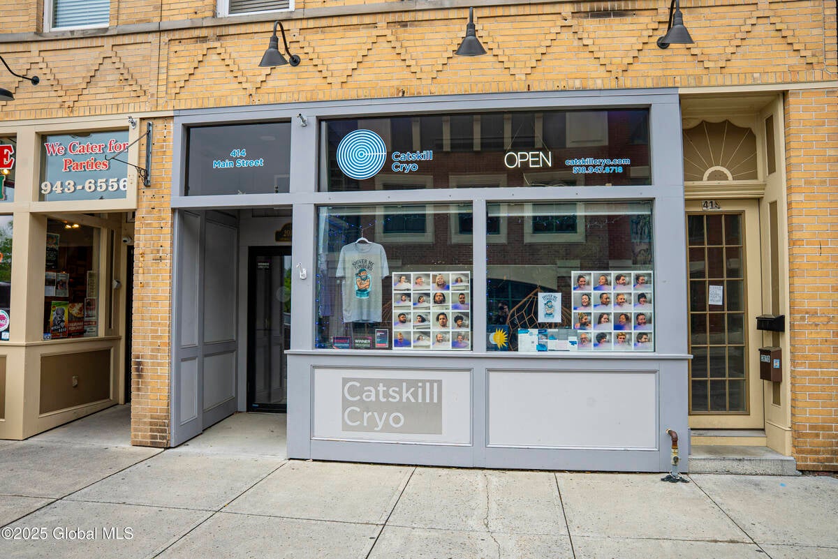 414 Main Street — photo