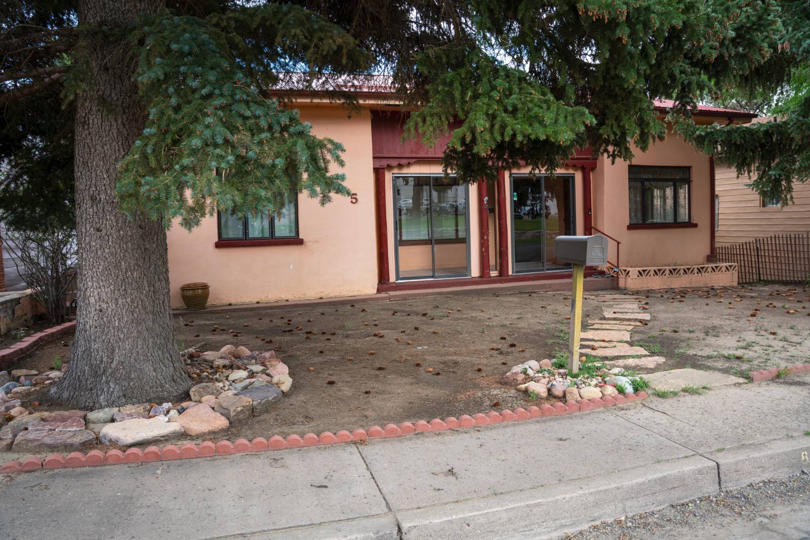 815 S 6th Raton NM 87740 — photo