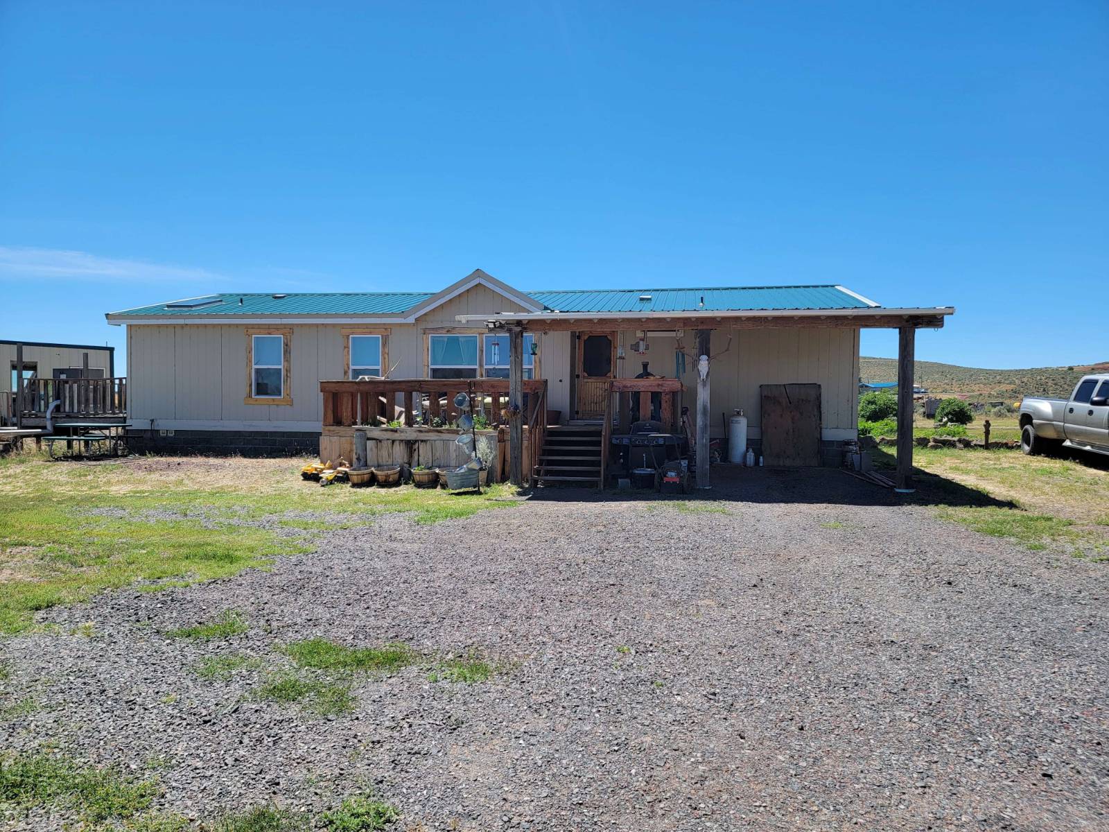 29388 Wrecking Yard Ln. — photo