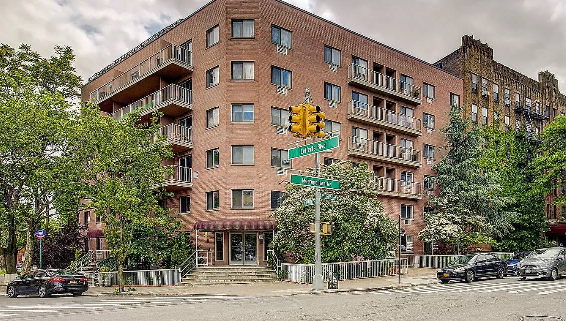 118-82 Metropolitan Ave 1B — photo