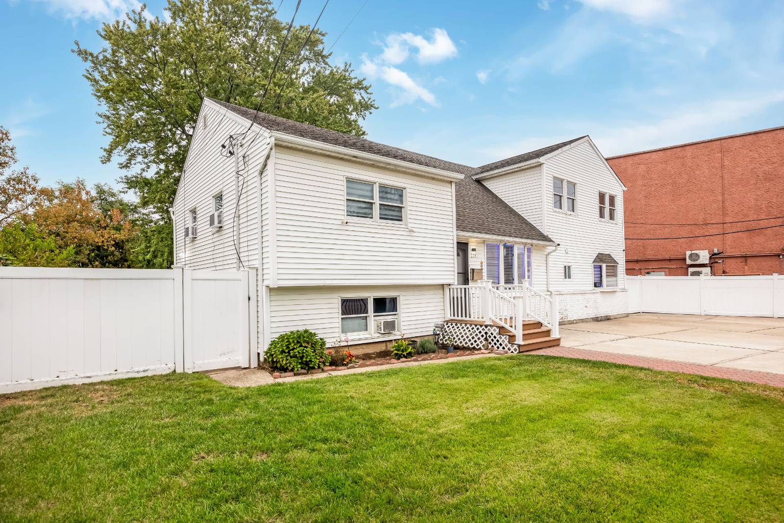 204 Bayside Ave. Oceanside, NY — photo