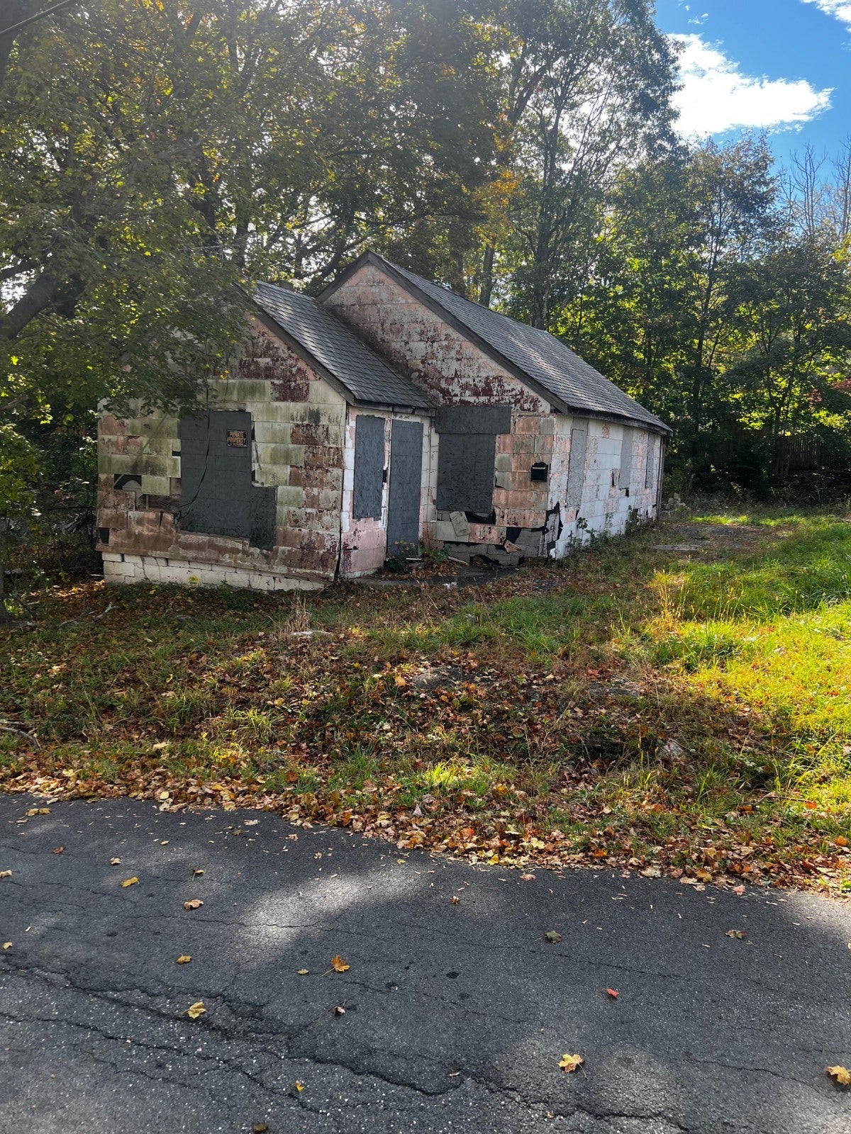 31 Laurel Trail — photo