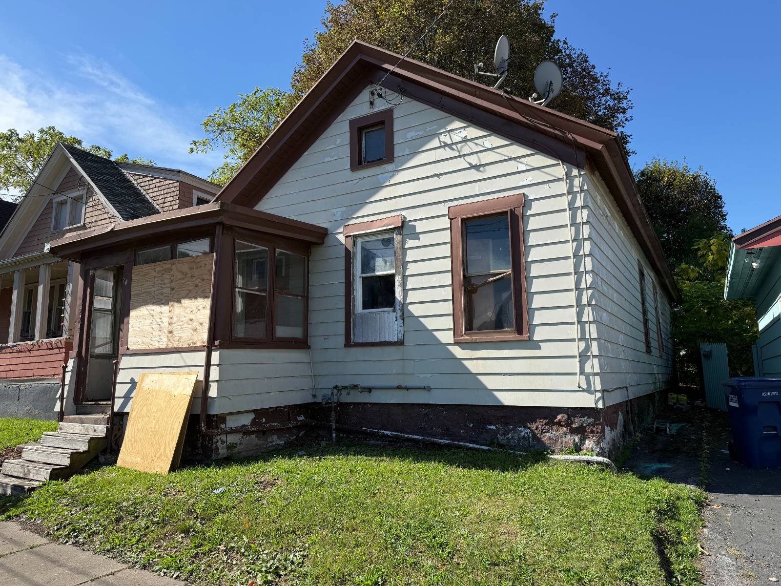 1227 Highland St — photo