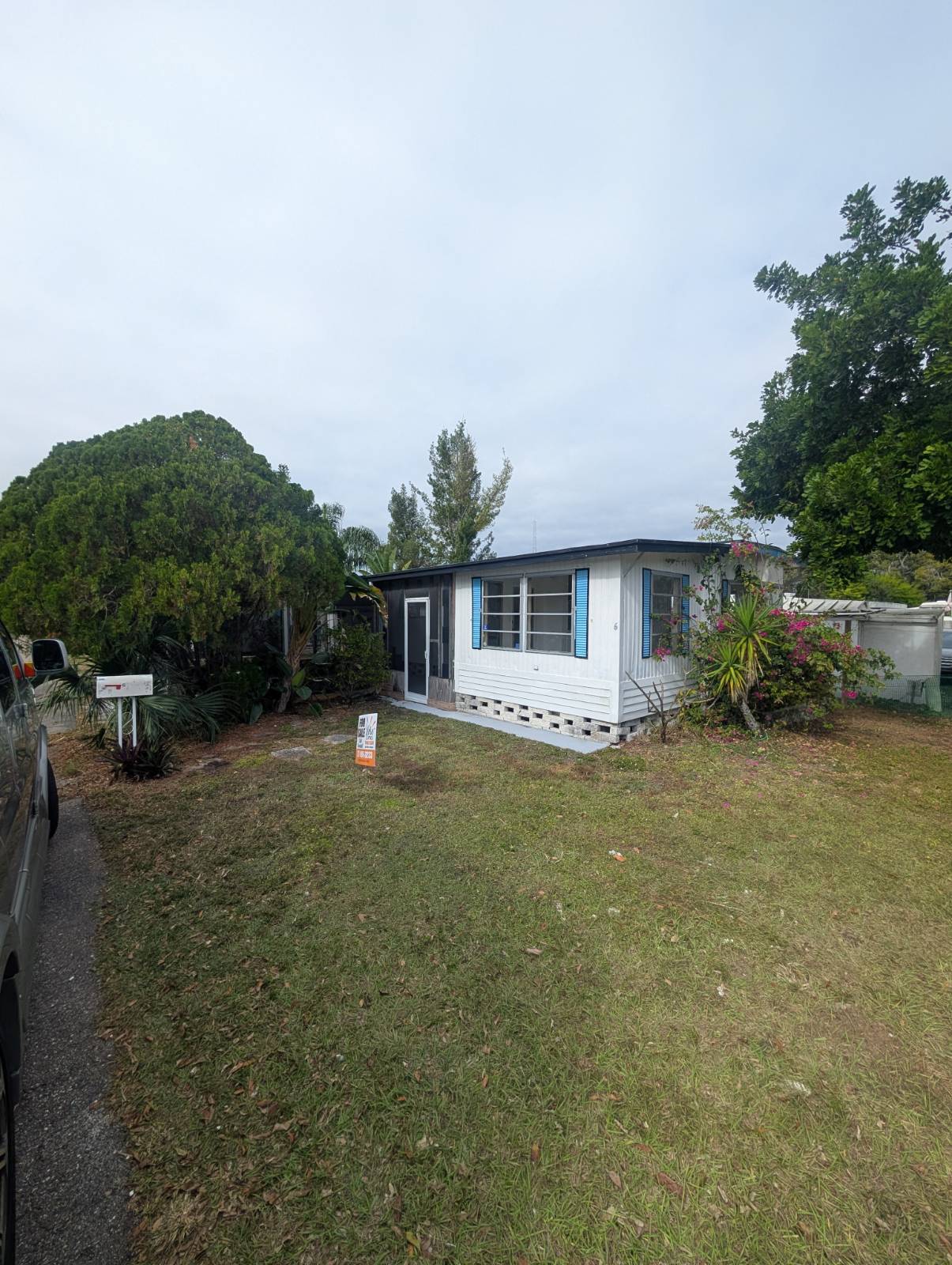 12840 Seminole Boulevard — photo