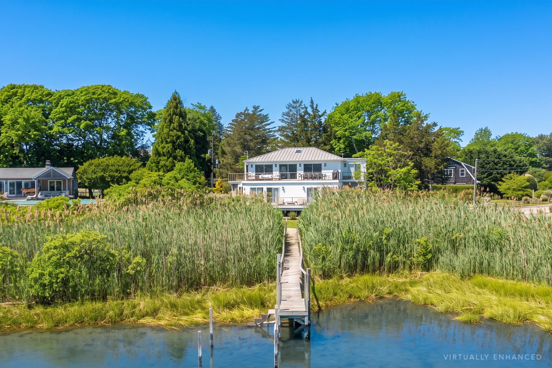 60 Harbor Drive — photo