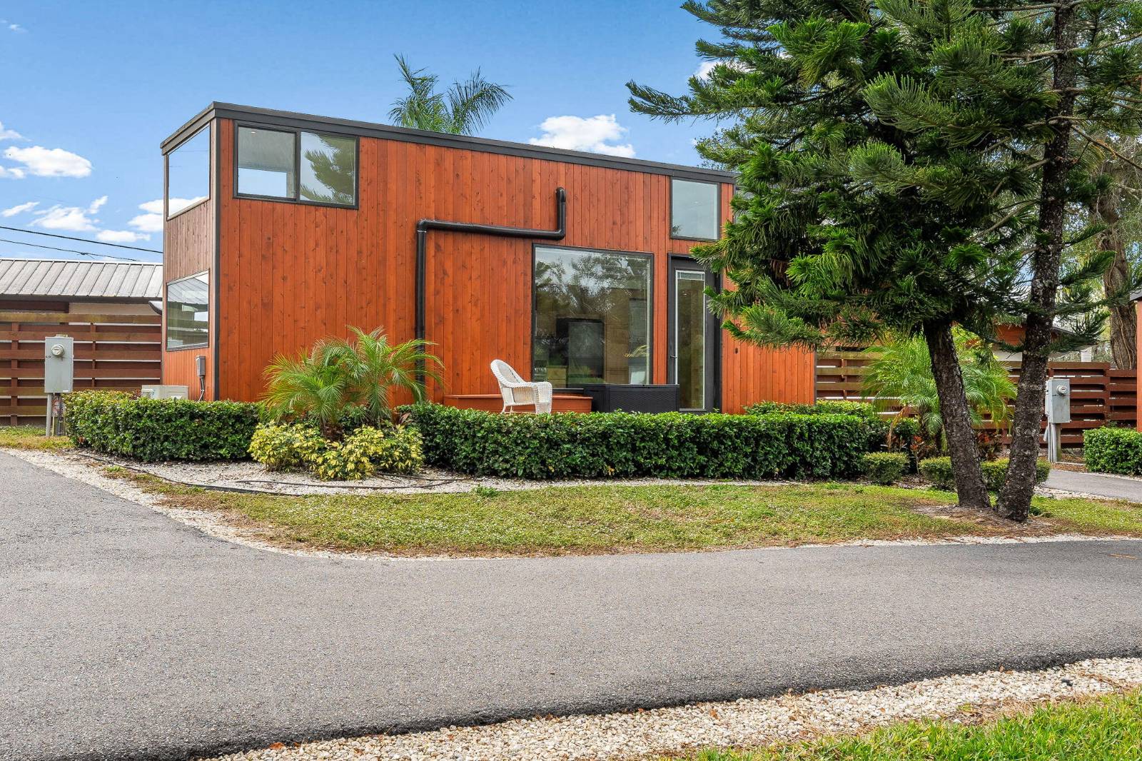 11008 US-301 8 — photo