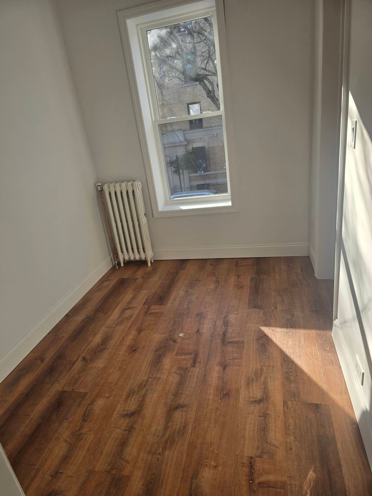 5 E10 Street 1 — photo