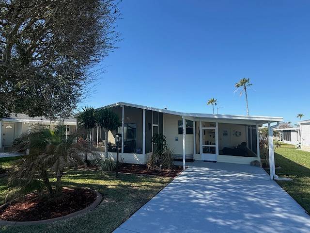 8803 Twitty Road — photo