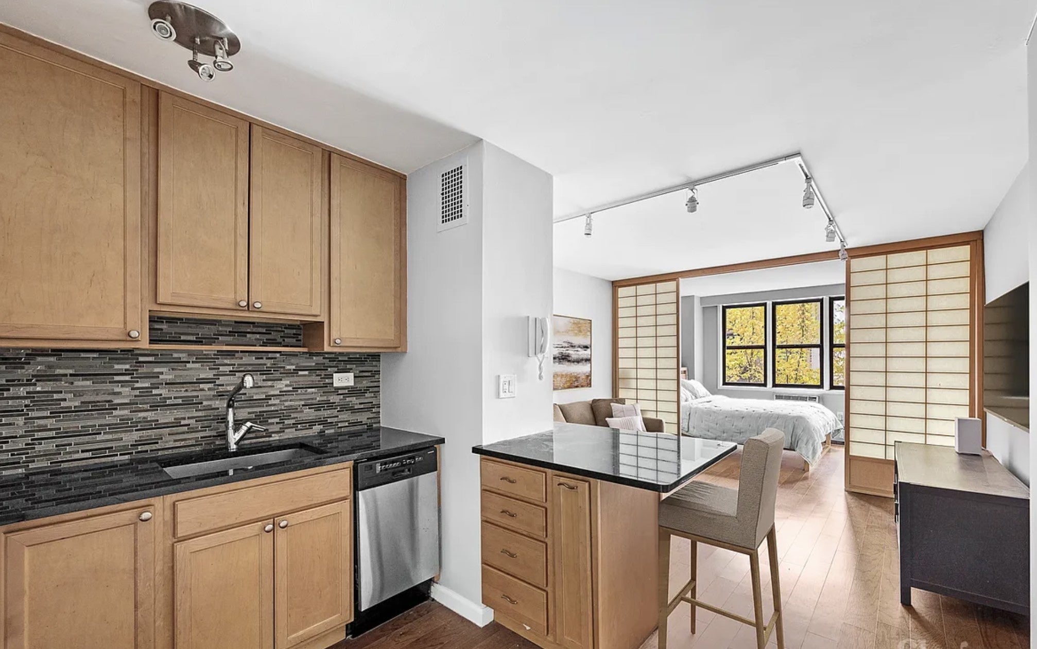 145 East 15th Street 6J — photo