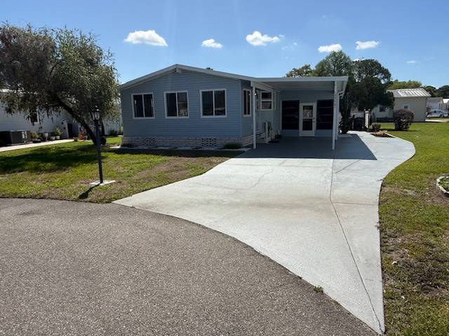 2315 Thoreau Drive — photo