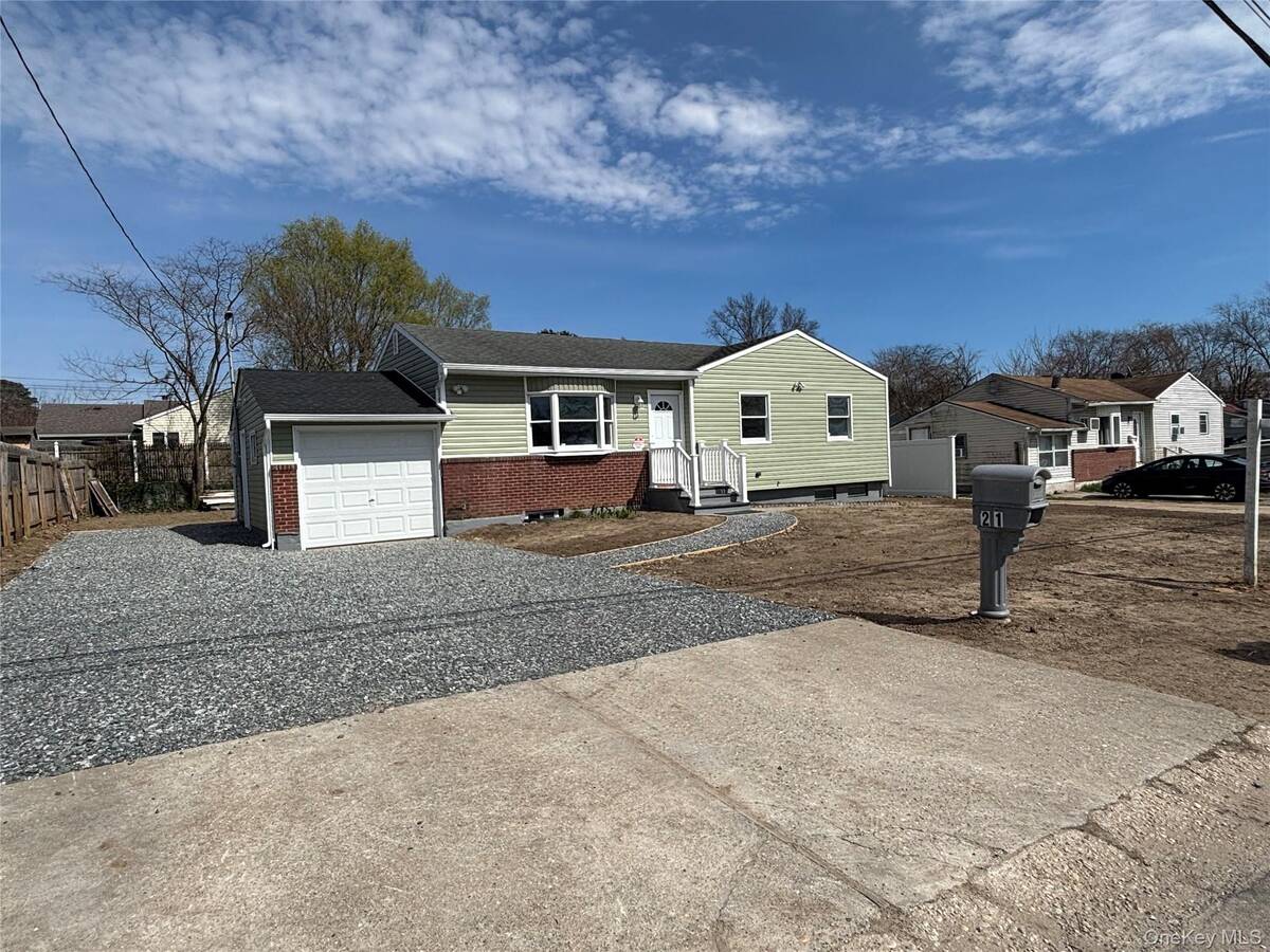 21 Pinetop Drive — photo