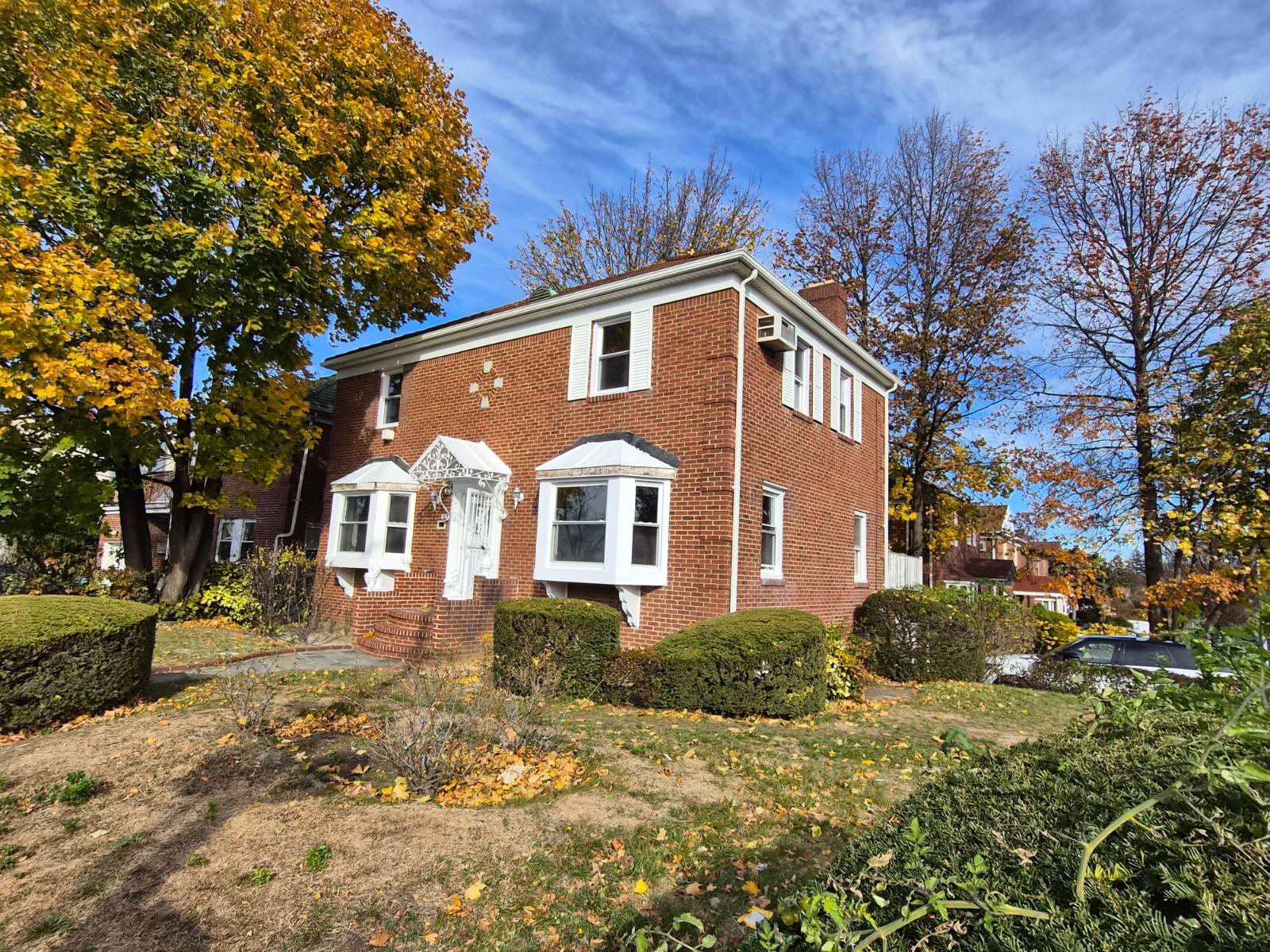 8019 Utopia Pkwy — photo