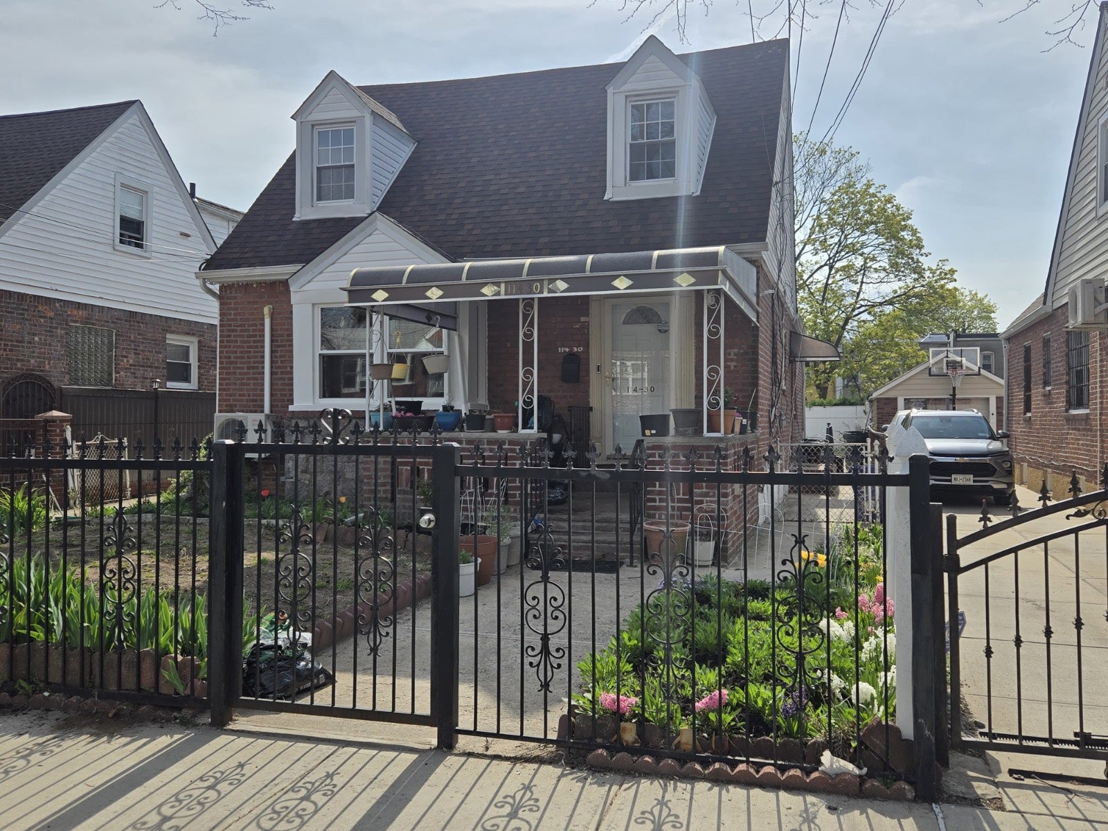 114-30 204st 2 — photo