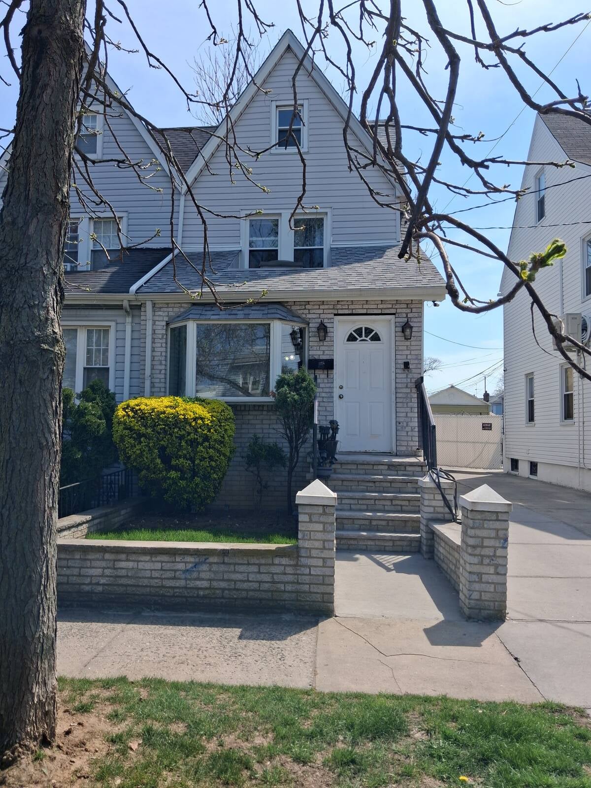 5316 Avenue M — photo