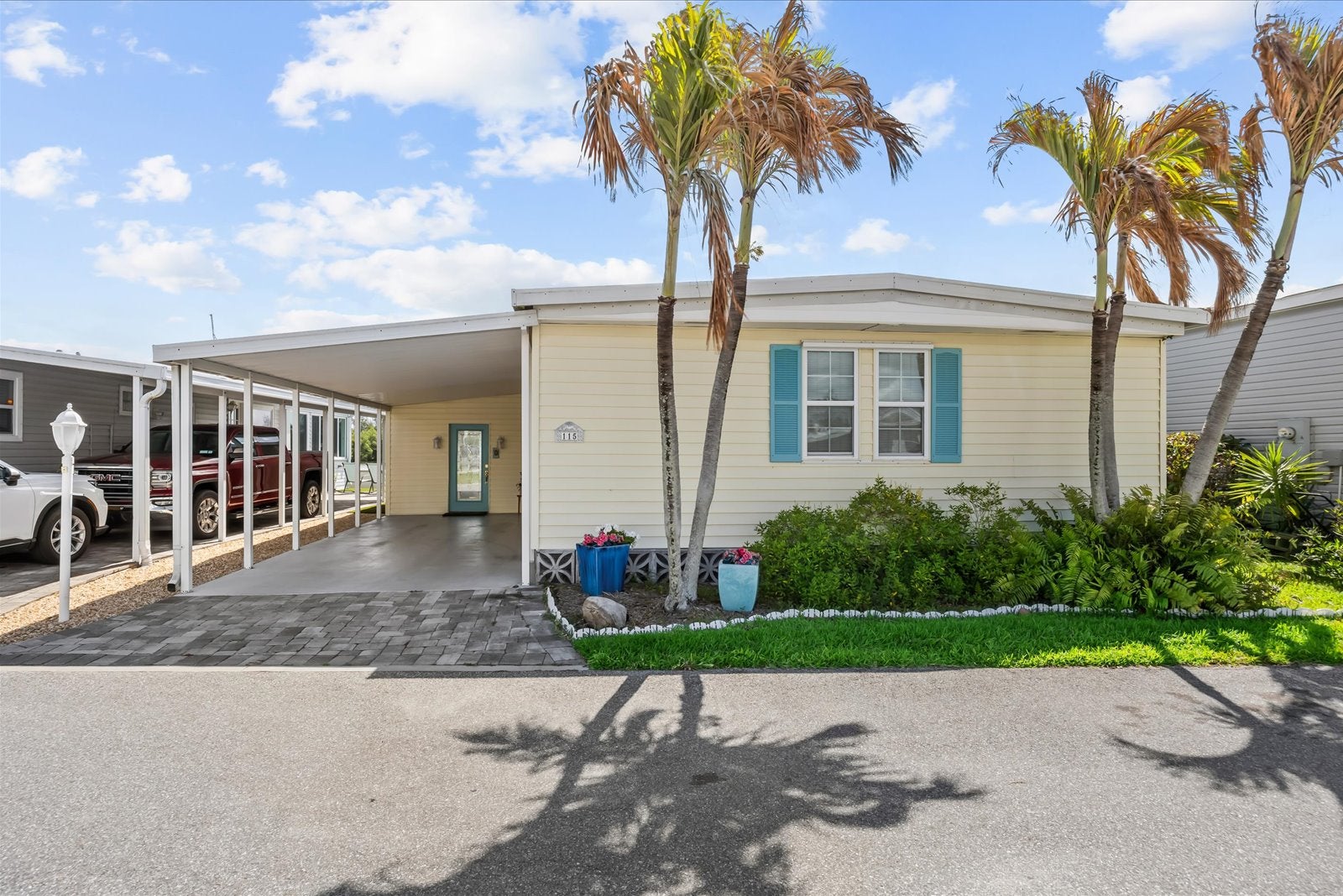 115 E. Harbor Drive — photo