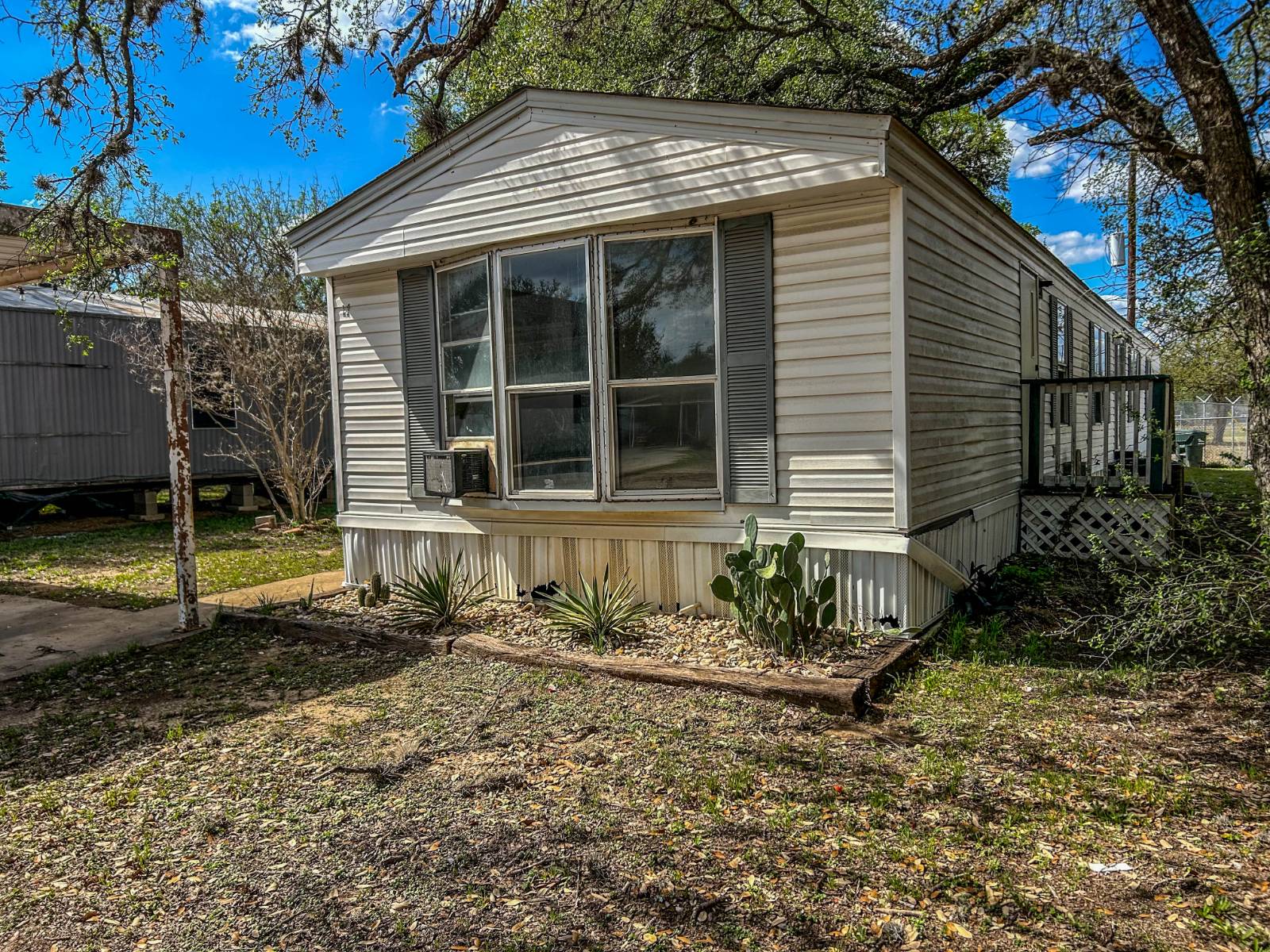 1203 Uhland Rd 17 — photo