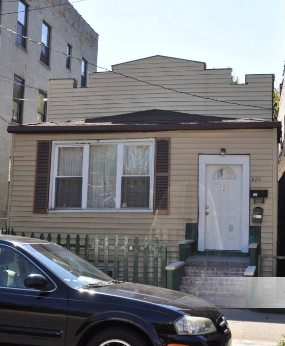 820 E 230 Street — photo