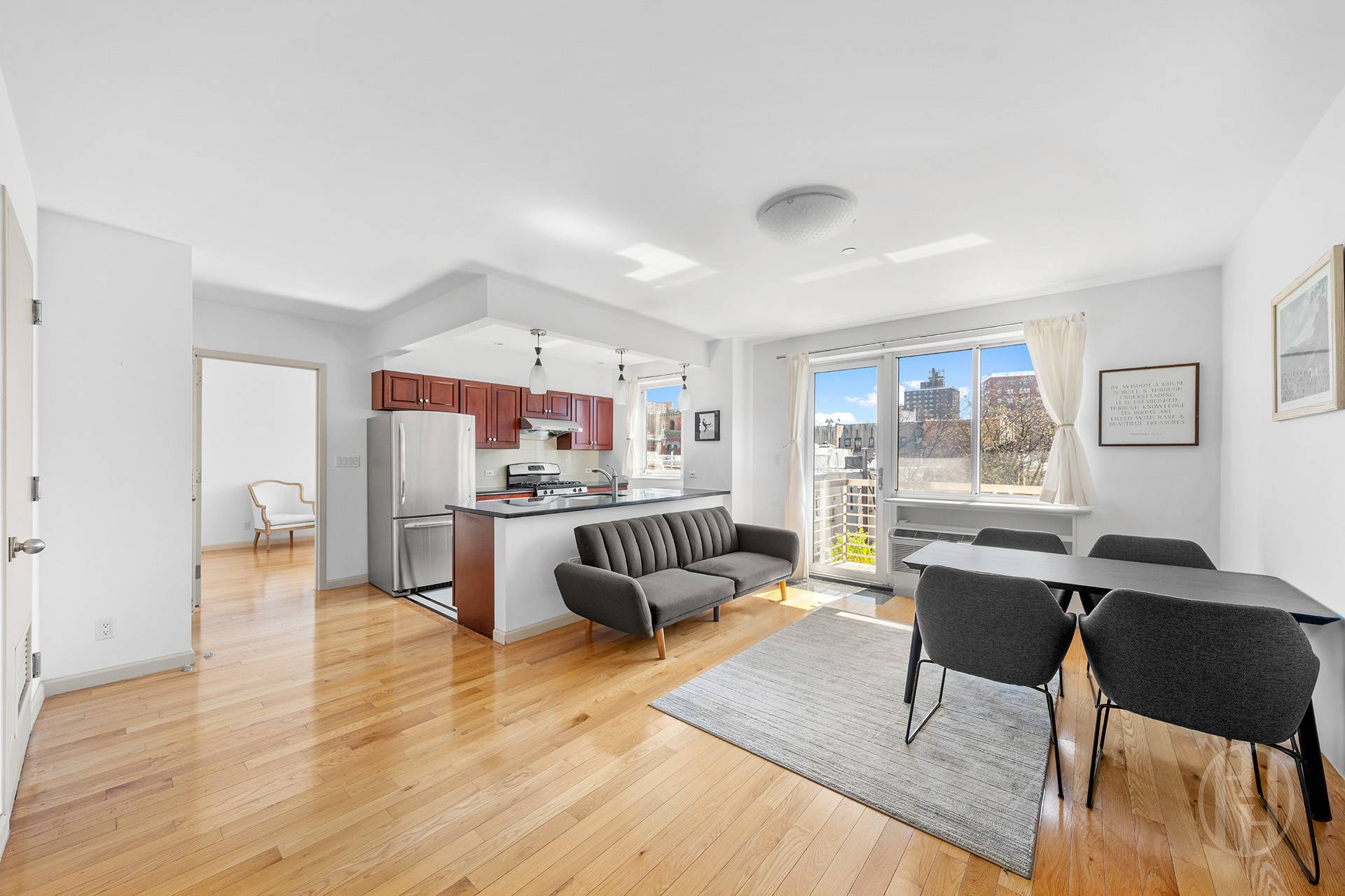 1635 Lexington Avenue 5B — photo