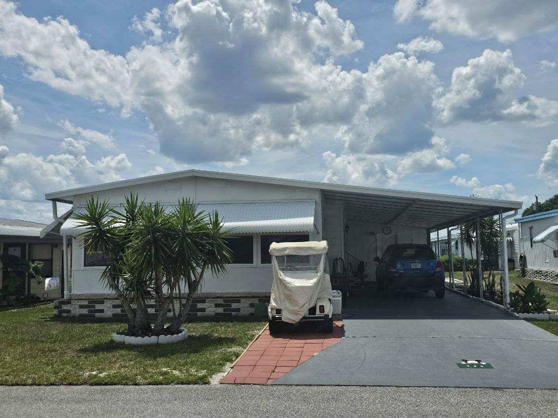 1301 Polk City Rd 134 — photo